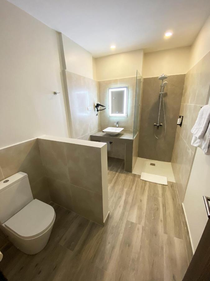 Hotel L'Adresse Дакар Екстериор снимка