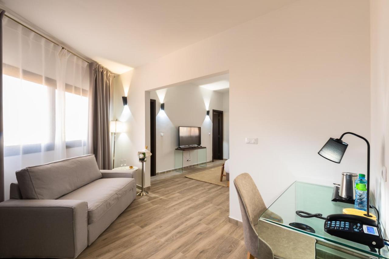 Hotel L'Adresse Дакар Екстериор снимка