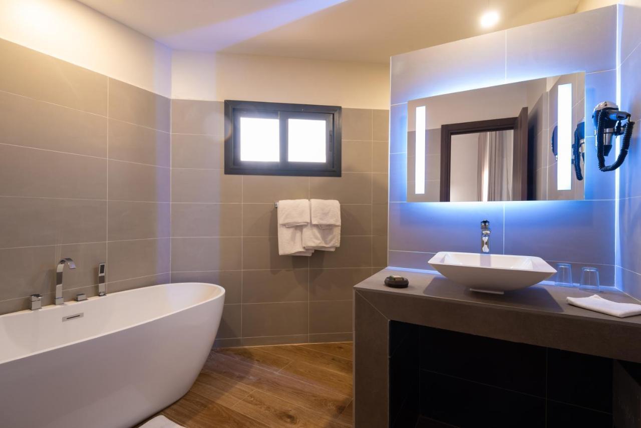 Hotel L'Adresse Дакар Екстериор снимка